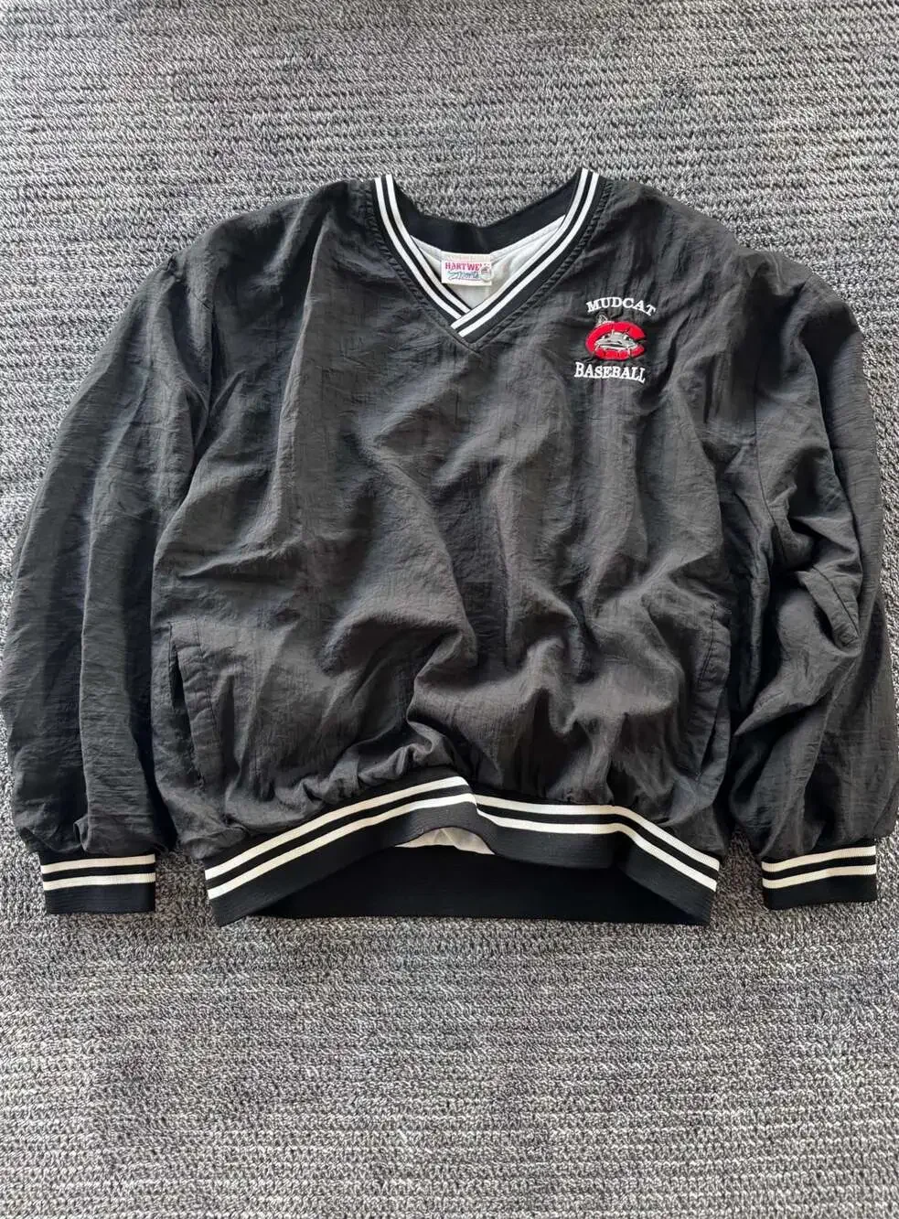 Vintage Y2K Black V-Neck Nylon Pullover Windbreaker Jacket